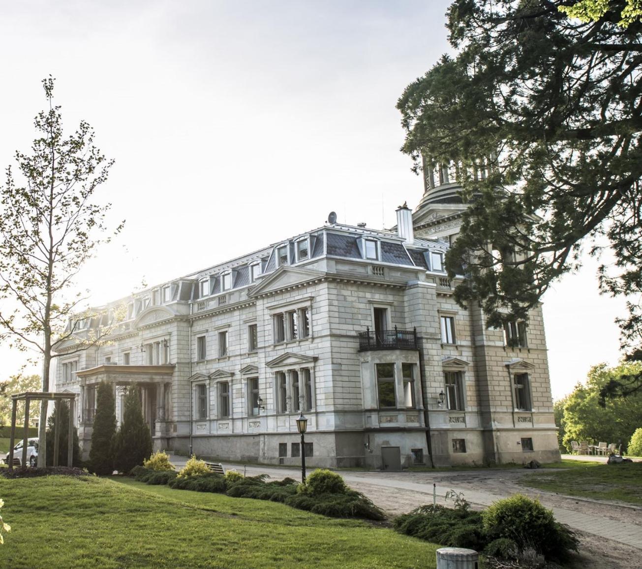 Schloss Kaarz Mit Park Eksteriør billede